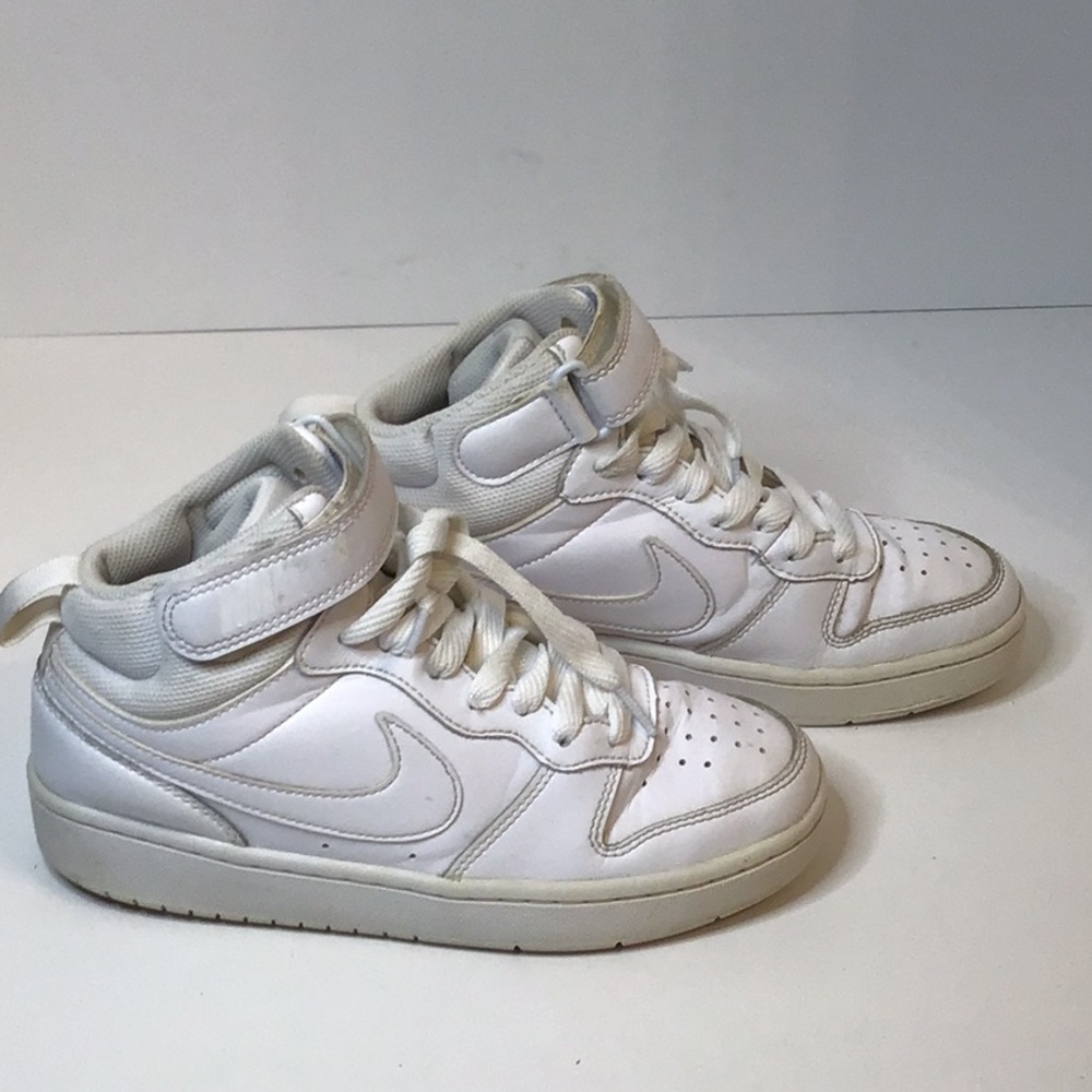 NIKE AIR WHITE UPPER SNEAKERS SZ 4.5Y - Picture 1 of 12